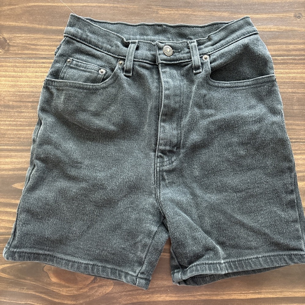 Vintage Jordache Women's Black Denim Shorts Waist 24" Inseam 4"